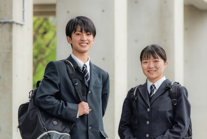 敬愛高校の制服